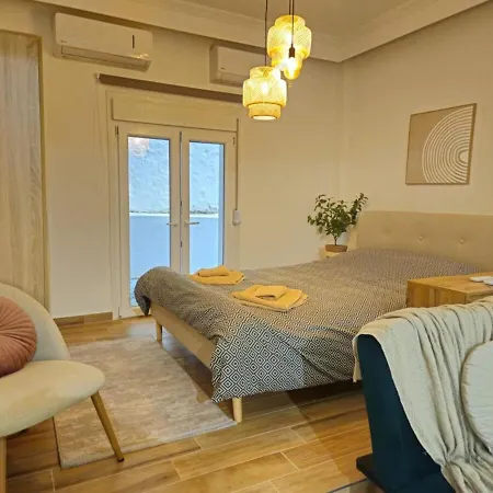 #central Kamara Stoudio